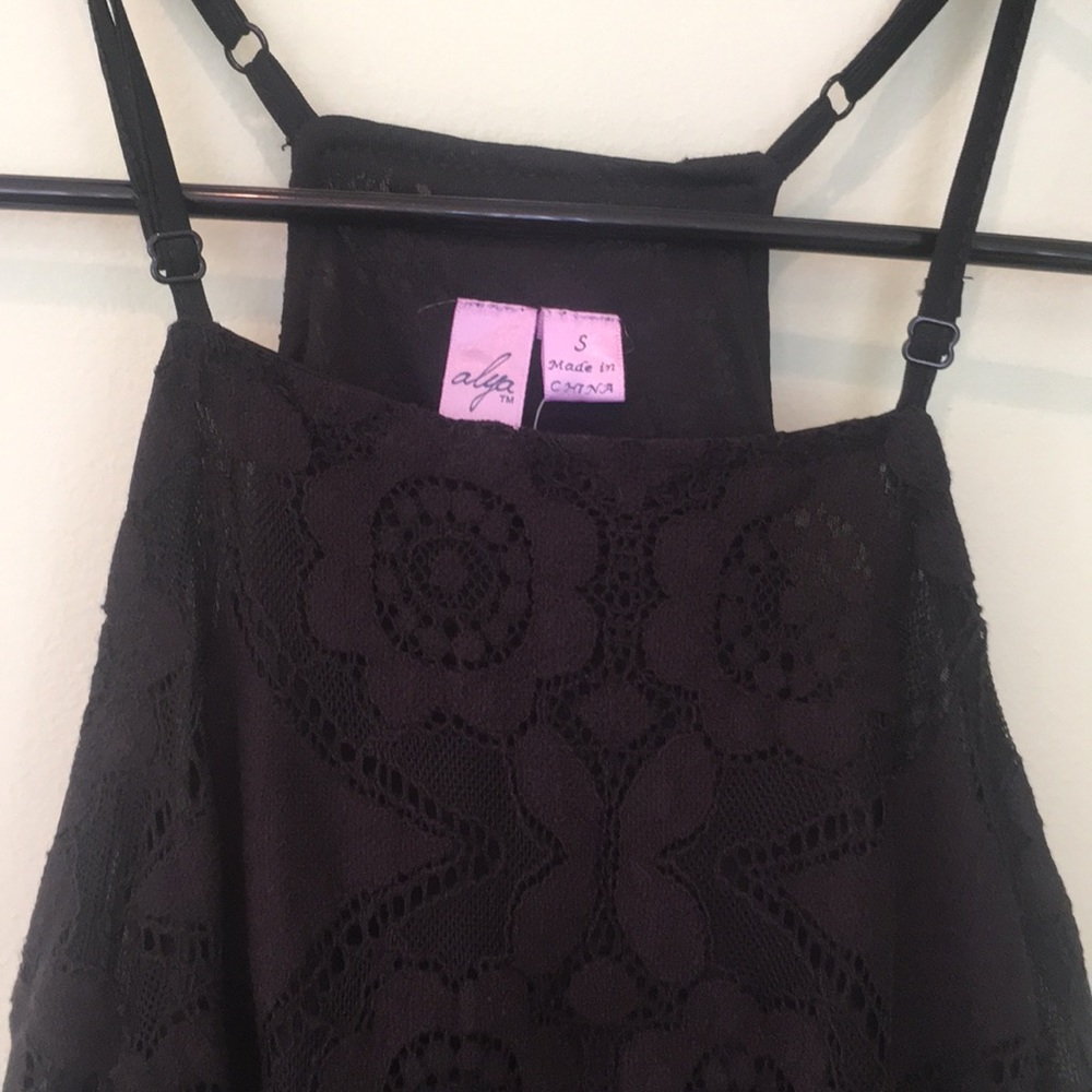 Black lace dress - Picture 2 of 4